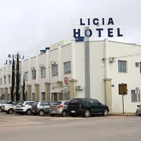 Licia Hotel Joao Pinheiro Exterior photo